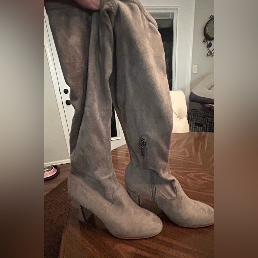 Sartore Gray knee-high Boots
